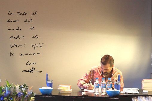 Una nueva felicidad Curro Cañete